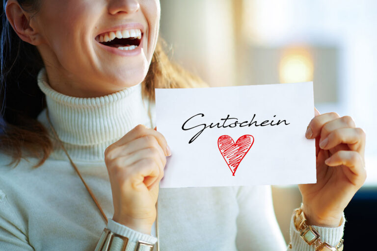 Freude über einen geschenkten Gutschein